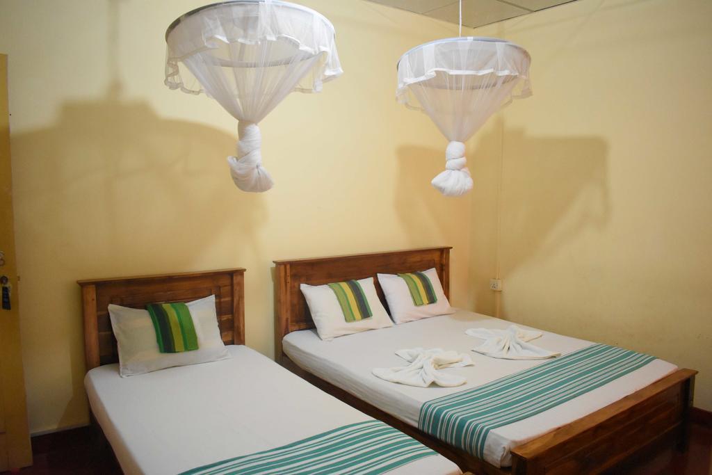 Ranliya Lodge Anurâdhapura Extérieur photo