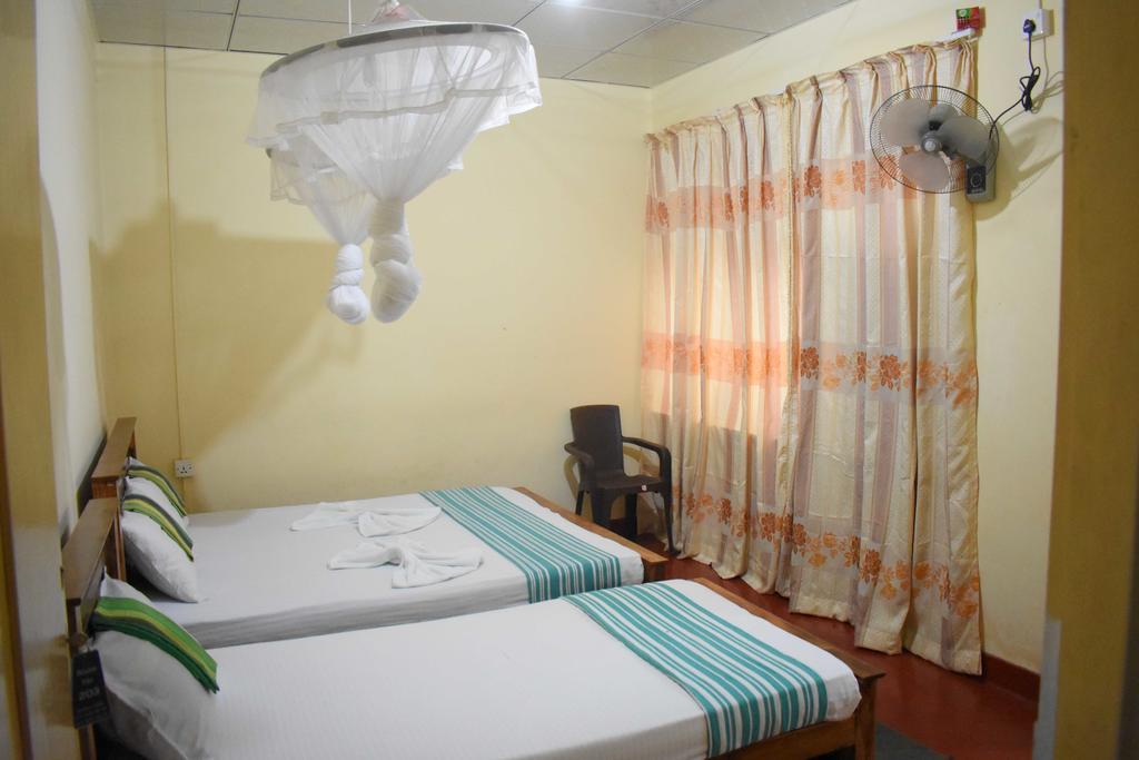 Ranliya Lodge Anurâdhapura Extérieur photo