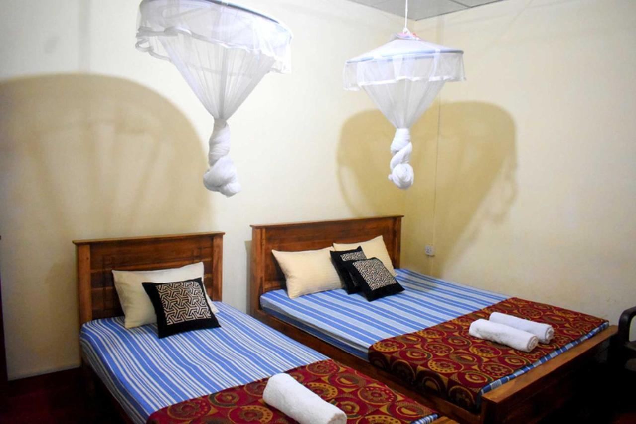 Ranliya Lodge Anurâdhapura Extérieur photo